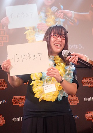 ���Z���N�C�Y�ɏo�ꂷ�鏗�q�@�ʐ^�񋟁F�f�C���[�|�[�^��Z