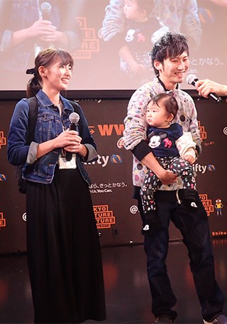 �q�ǂ����f�B�Y�j�[�t�@���ɂ��悤�Ƃ��Ă���v�w�@�ʐ^�񋟁F�f�C���[�|�[�^��Z