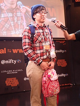 ���̉ו������������l�@�ʐ^�񋟁F�f�C���[�|�[�^��Z