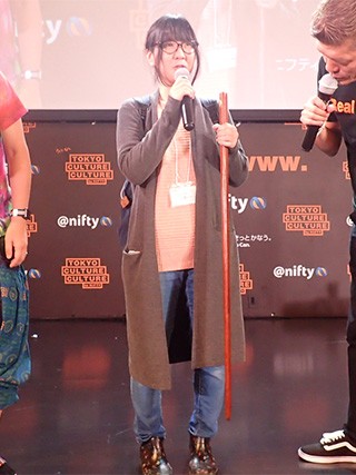 �ؓ�������������l�@�ʐ^�񋟁F�f�C���[�|�[�^��Z