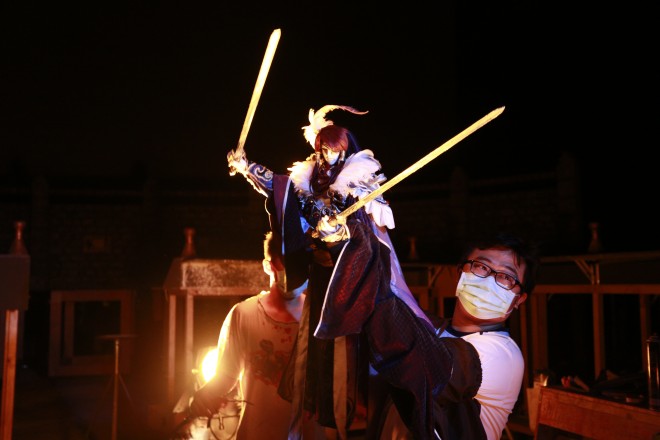 �����f��i�wThunderbolt Fantasy �����Ꙙ�x���C�L���O���A�B�e�̗l�q