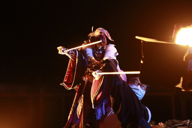 �����f��i�wThunderbolt Fantasy �����Ꙙ�x���C�L���O���A�B�e�̗l�q