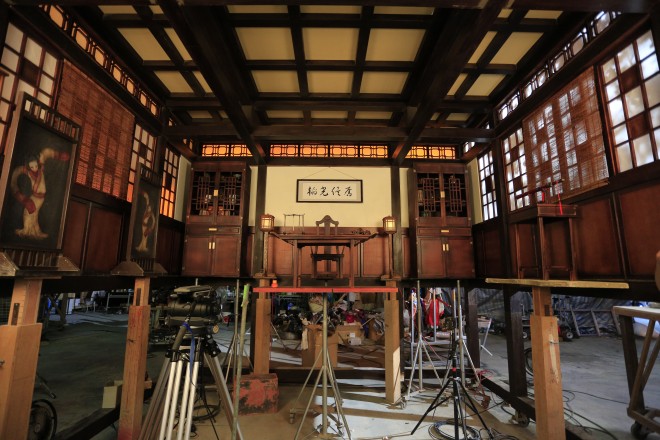 �����f��i�wThunderbolt Fantasy �����Ꙙ�x���C�L���O���A�B�e�̗l�q