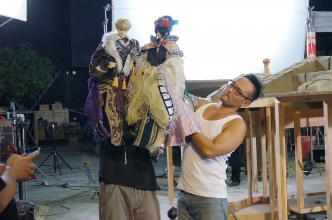 �����f��i�wThunderbolt Fantasy �����Ꙙ�x���C�L���O���A�B�e�̗l�q