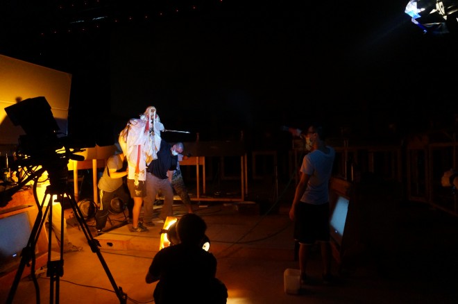 �����f��i�wThunderbolt Fantasy �����Ꙙ�x���C�L���O���A�B�e�̗l�q