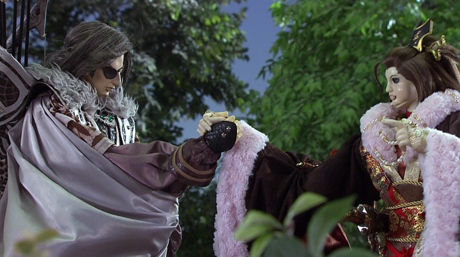 ����ŁwThunderbolt Fantasy �����Ꙙ�x��ʃJ�b�g