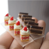 【ショートケーキとチョコケーキ】制作＆写真／misaki