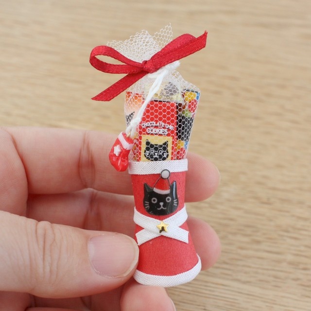 �y���L�̃T���^�u�[�c�z����F�݂��ݍH�[�i�݂��݂Ƃ����j