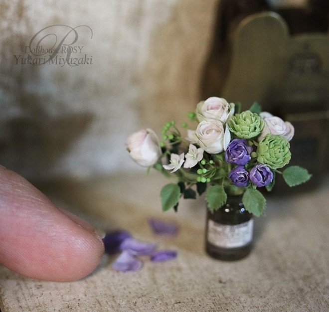 �y�A�����W�����g�z���쁕�ʐ^�^ROSY