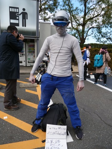 �ߋ��̃R�~�b�N�}�[�P�b�g�Ō������l�^�R�X�v���C���[