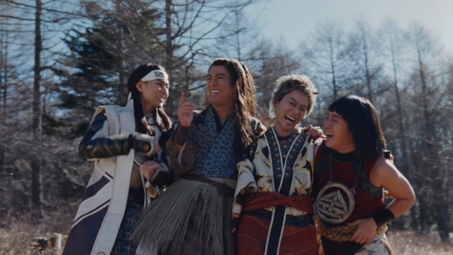 au�w�O���Y�V���[�Y�x�́u�ꏏ�ɂ������v�т��