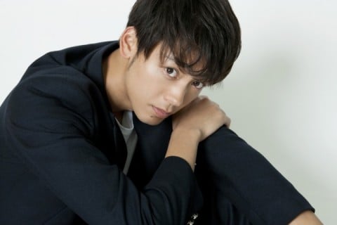 �����Ԃ��^�]���郉�C�_�[���b��ɁA�|�����^