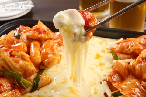 2���f�ڂ́u�`�[�Y�^�b�J���r�v