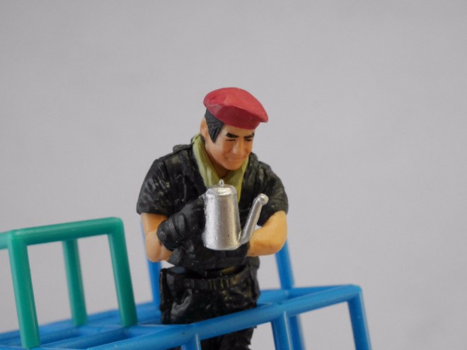 ���藈�鉾���q��M�X�̃R�[�q�[�Ō��ނ��铡���O�A�i2/2�j