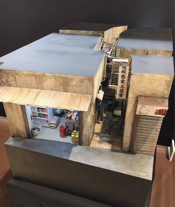 �s��M�G���Ƃ̍���