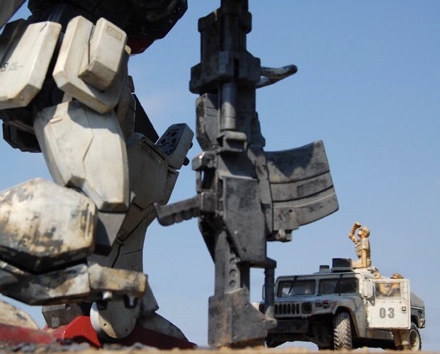 ��i���uAt the Front of War �v (��1�񃂃f���[�Y�T�~�b�g ��8�ʎ�܍�i)����F����