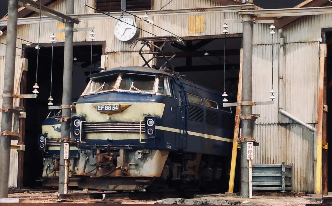 ��i�F�d�C�@�֎� EF66 ����^�Ɠd�C�@�֎� EF66 �O���^�^���쁦����F���ɁAtaka