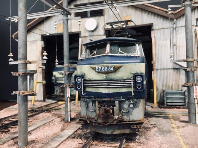 ��i�F�d�C�@�֎� EF66 ����^�Ɠd�C�@�֎� EF66 �O���^�^���쁦����F���ɁAtaka