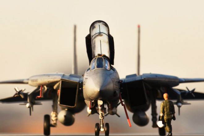 ��i�F�t�W�~ 1/72�uF-14A�v�^����F�V���E�P��