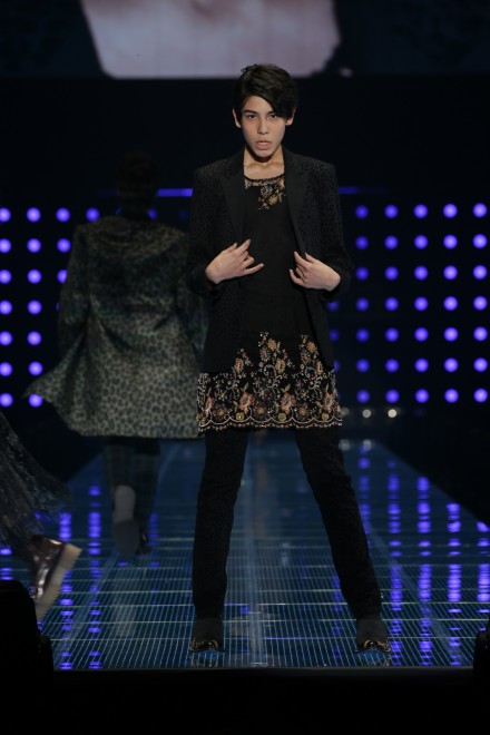 TGCɏoSnow Man̑^sE[iCj}Cir presents TOKYO GIRLS COLLECTION 2019 S/S