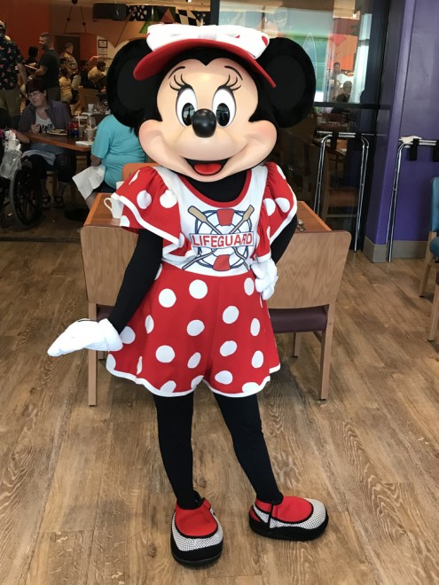 �~�j�[�}�E�X���L�����N�^�[�u���b�N�t�@�[�X�g