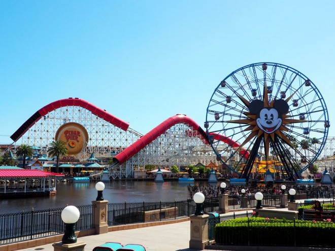 �s�N�T�[�E�s�A���f�B�Y�j�[�E�J���t�H���j�A�E�A�h�x���`���[�E�p�[�N