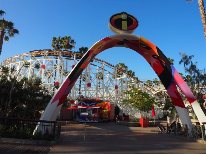 �C���N���f�B�R�[�X�^�[���f�B�Y�j�[�E�J���t�H���j�A�E�A�h�x���`���[�E�p�[�N