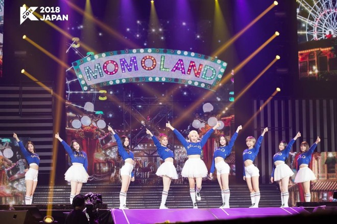 �wKCON 2018 JAPAN�x�ɏo������MOMOLAND