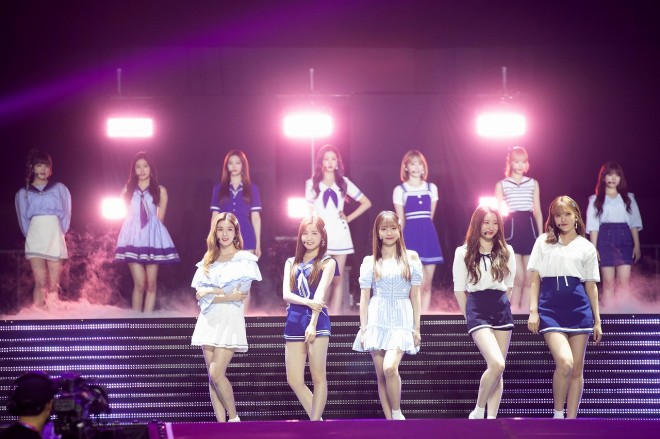 IZ*ONE�wKCON 2019 JAPAN�x�̗l�q�@�iC�jCJ ENM Co Ltd All Rights Reserved