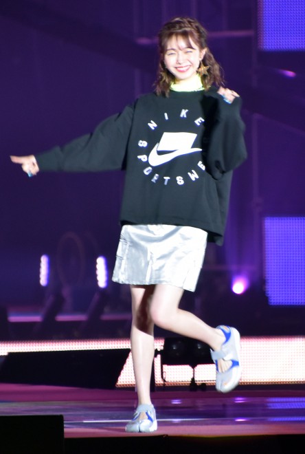 �wRakuten GirlsAward 2019 SPRING�^SUMMER�x�iC�jORICON NewS inc.