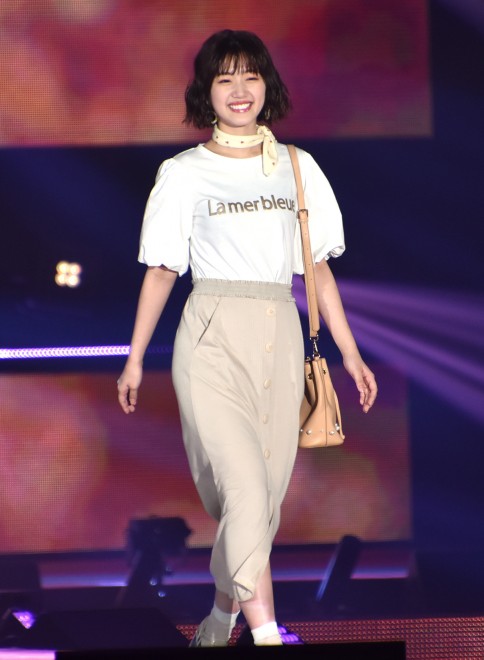 �wRakuten GirlsAward 2019 SPRING�^SUMMER�x�iC�jORICON NewS inc.