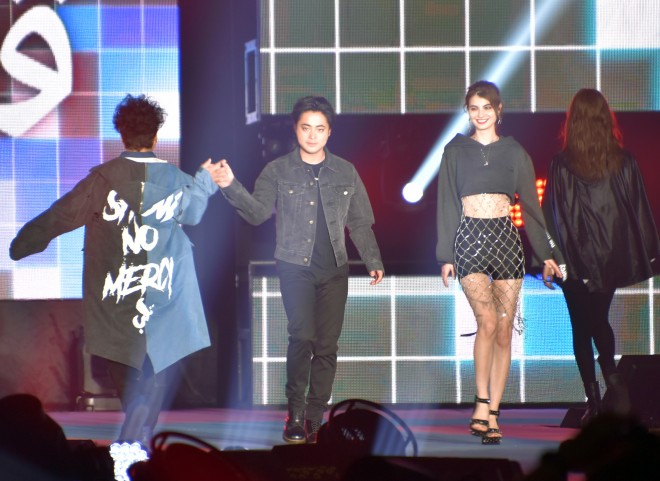 �wRakuten GirlsAward 2019 SPRING�^SUMMER�x�iC�jORICON NewS inc.