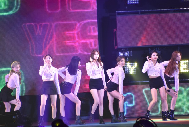 �wRakuten GirlsAward 2019 SPRING�^SUMMER�x�iC�jORICON NewS inc.