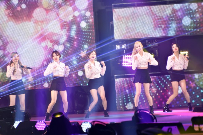 �wRakuten GirlsAward 2019 SPRING�^SUMMER�x�iC�jORICON NewS inc.