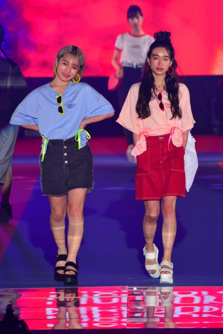 �iC�jRakuten GirlsAward 2019 SPRING�^SUMMER