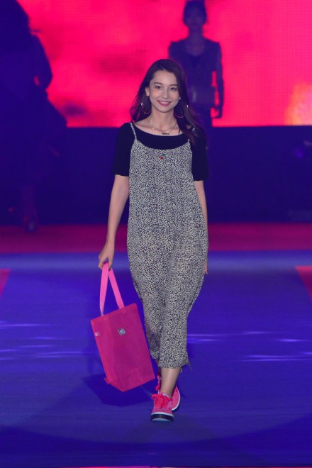 �iC�jRakuten GirlsAward 2019 SPRING�^SUMMER