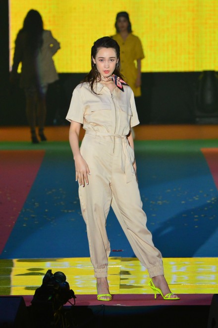 �iC�jRakuten GirlsAward 2019 SPRING�^SUMMER