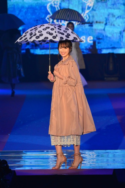 �iC�jRakuten GirlsAward 2019 SPRING�^SUMMER