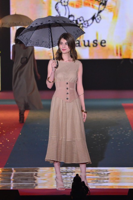 �iC�jRakuten GirlsAward 2019 SPRING�^SUMMER