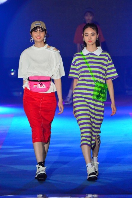 �iC�jRakuten GirlsAward 2019 SPRING�^SUMMER