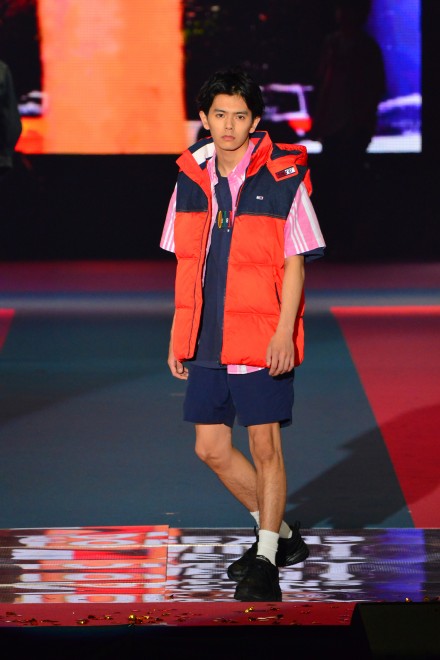 �iC�jRakuten GirlsAward 2019 SPRING�^SUMMER