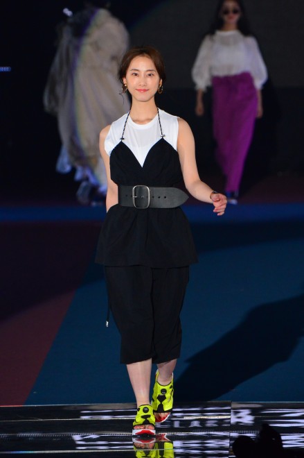 �iC�jRakuten GirlsAward 2019 SPRING�^SUMMER