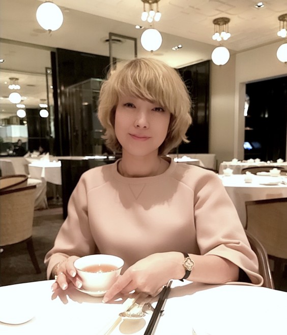 画像 写真 年間1億円を売り上げる美容師 Mayumiフォトギャラリー インスタ写真も 4枚目 Oricon News