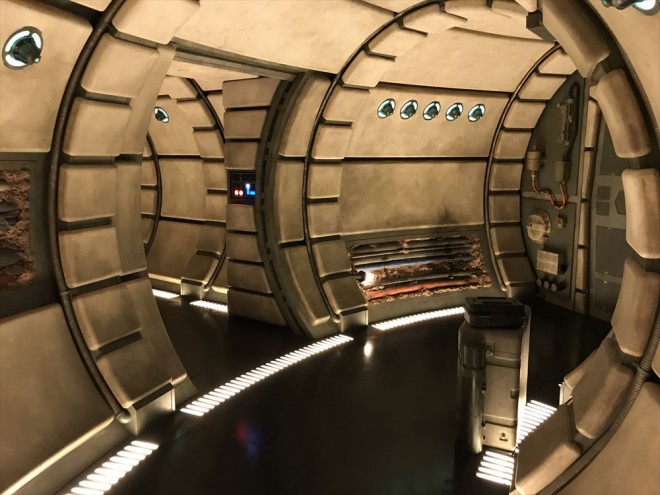 スター・ウォーズ　ギャラクシーズエッジ　ミレニアムファルコン ミレニアム・ファルコンに乗って冒険の旅へ！「スター・ウォーズ