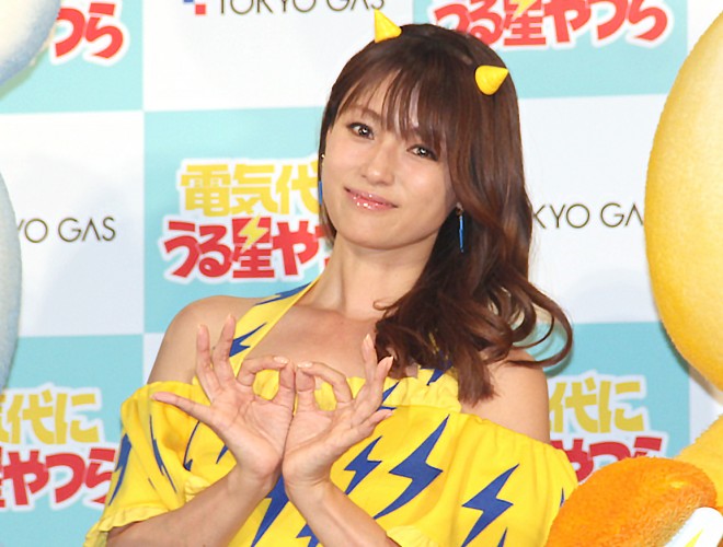 KX̐VCMɃƂďo[cq iCjORICON NewS inc.