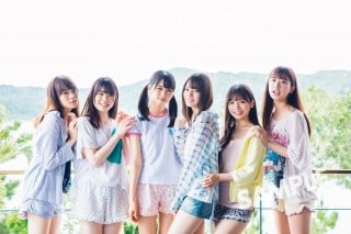 Amazon.co.jp: 日向坂46ファースト写真集 立ち漕ぎ : 日向坂46