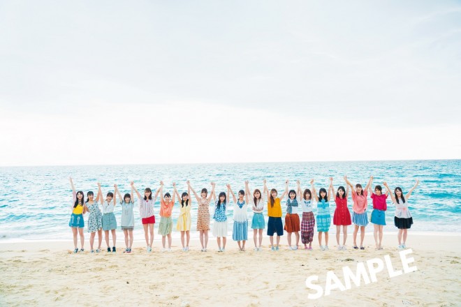 欅坂46(けやき坂46) - 【まる】日向坂46 立ち漕ぎ　写真集 日向坂46ファースト写真集 立ち漕ぎ 2019年8月28日 発売決定