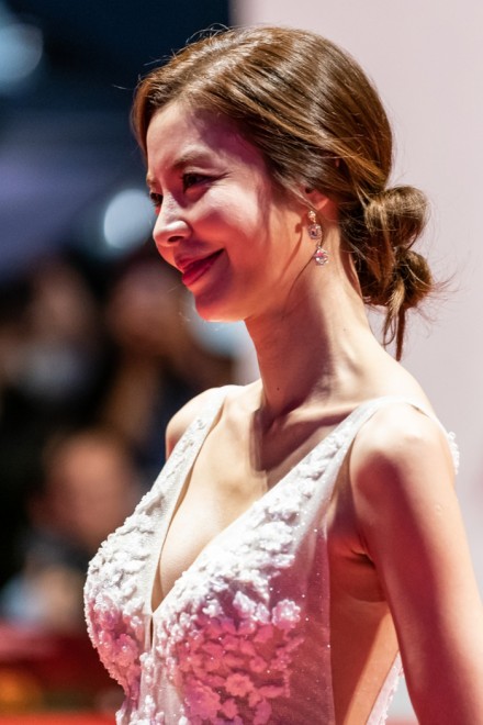 w24񊘎RۉfՁxbhJ[ybgɓoꂵD