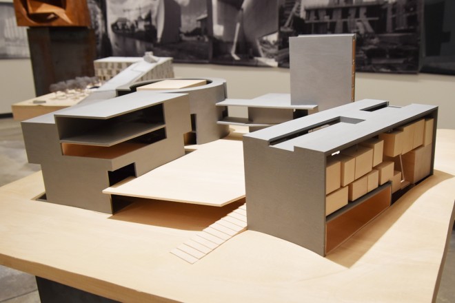 ���C�X�E�Z���^�[�E�t�H�[�E�W�E�A�[�c�i�A�����J�A�v�����X�g���j�^�A�����J���\���錚�z�ƃX�e�B�[�u���E�z�[�����ɂ�錚�z�͌^�i���z�q�Ƀ~���[�W�A���wSteven Holl�FMaking Architecture�x���j