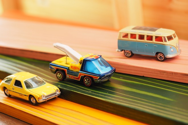 �~�j�J�[������ȃV�`���G�[�V�����ŎB�e